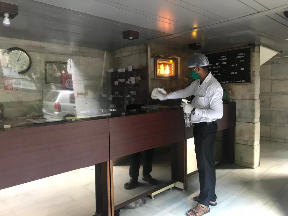 Maurya Residency Hotell Pune Exteriör bild