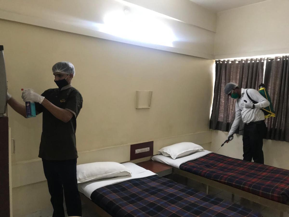 Maurya Residency Hotell Pune Exteriör bild