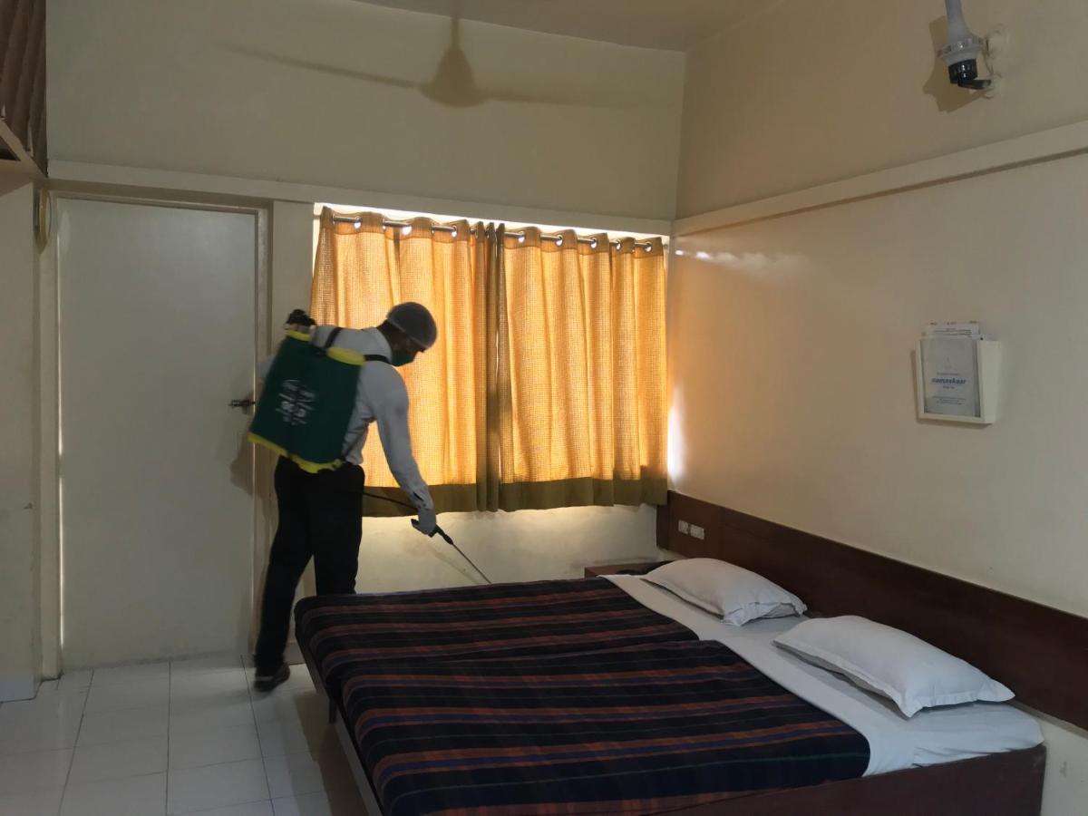 Maurya Residency Hotell Pune Exteriör bild