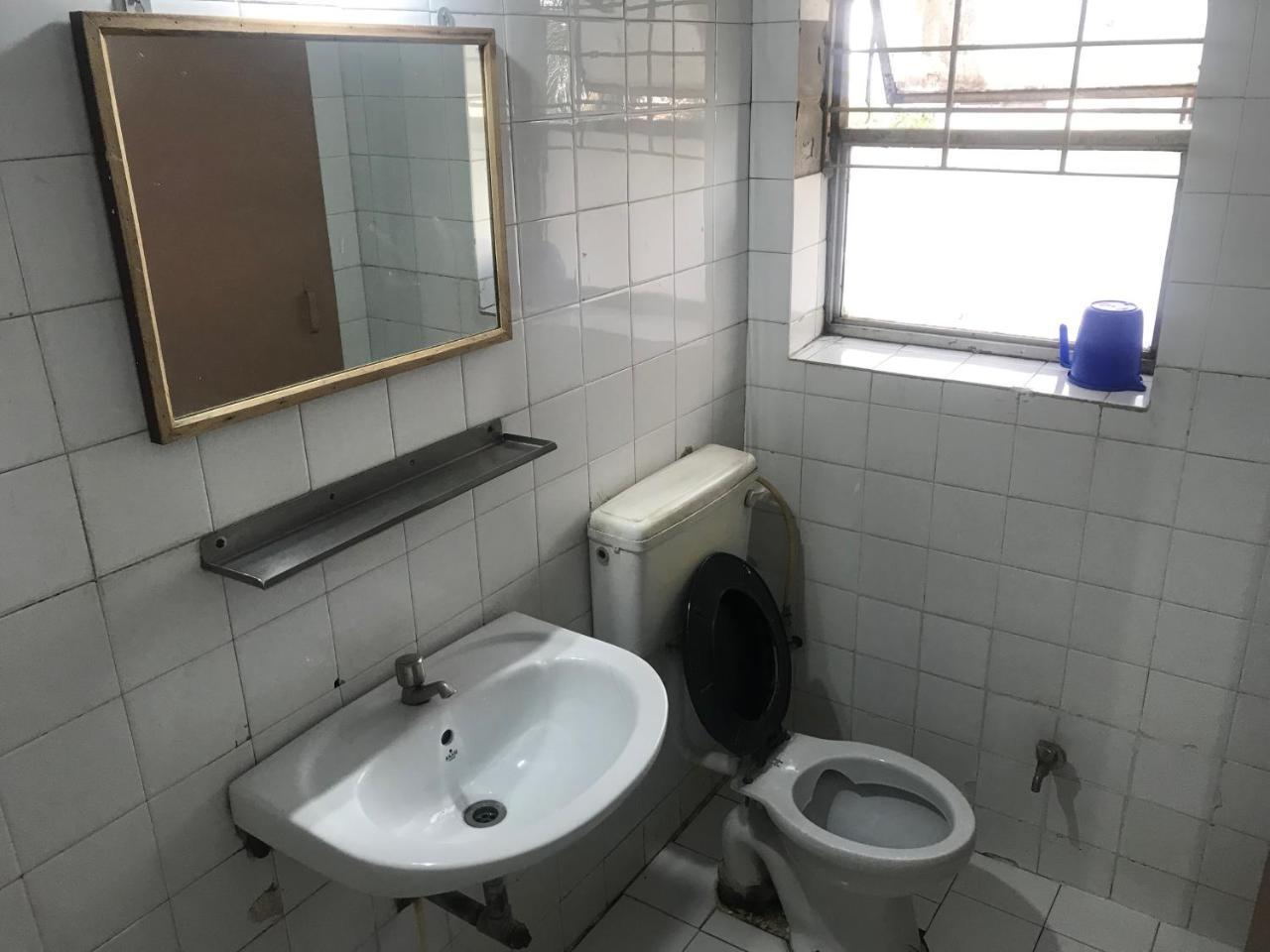 Maurya Residency Hotell Pune Exteriör bild
