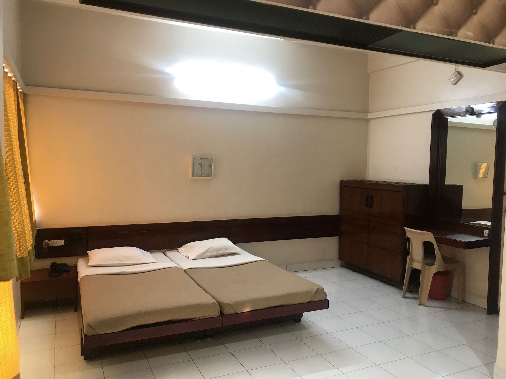 Maurya Residency Hotell Pune Exteriör bild