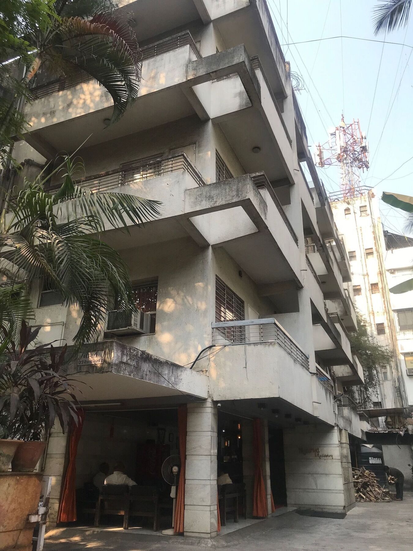 Maurya Residency Hotell Pune Exteriör bild